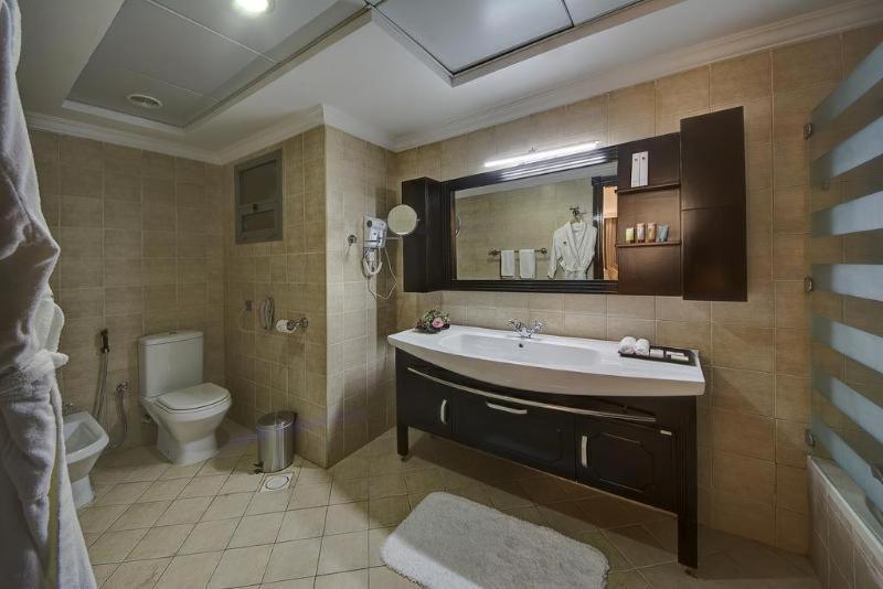 Ewan Ajman Suites Hotel Phòng bức ảnh