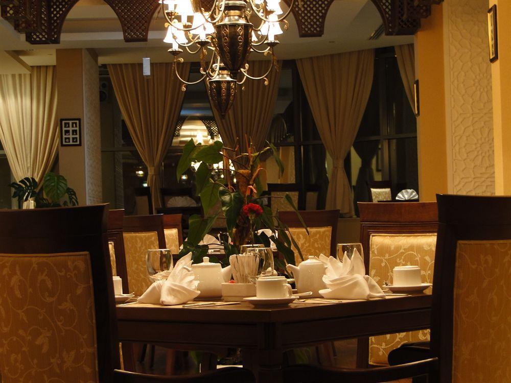 Ewan Ajman Suites Hotel Ngoại thất bức ảnh