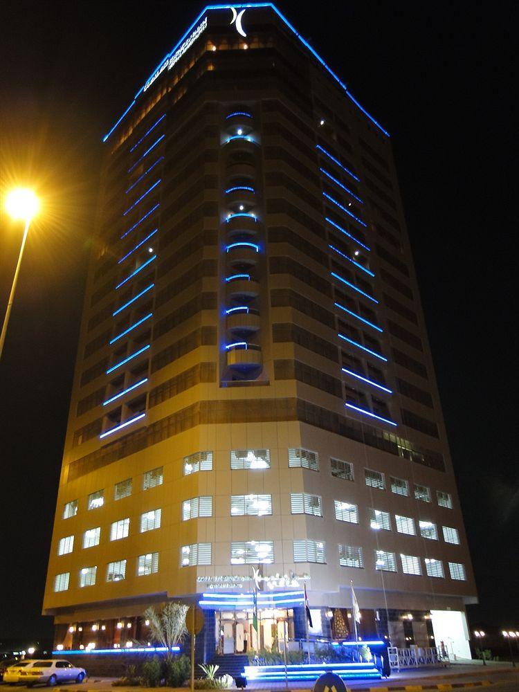 Ewan Ajman Suites Hotel Ngoại thất bức ảnh